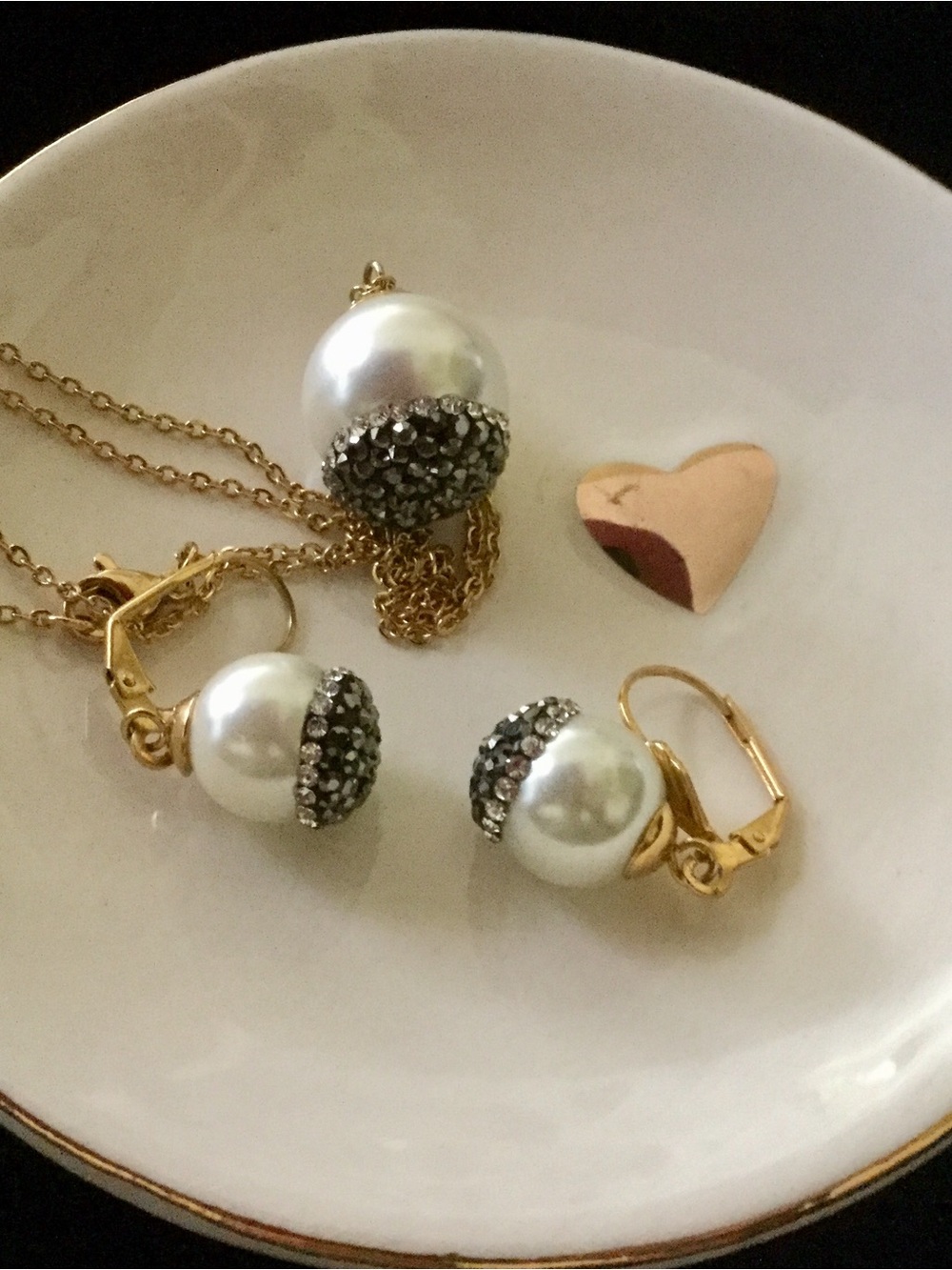 Source Unknown Gold-Tone Pearl Necklace with Crystal-Trimmed Drop Earrings